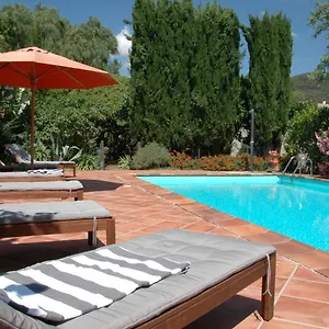 Le Vieux Logis D'hotes Bed & Breakfast La Farlede